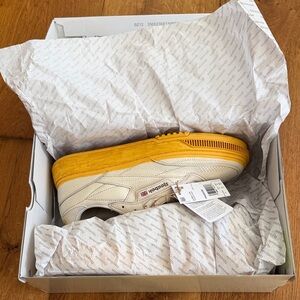 Reebok Cream and Yellow Casual Sneakers